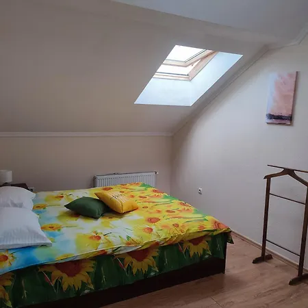 Apartment Doba - центр - бограч 2 спальні 5 міс завжди тепла !