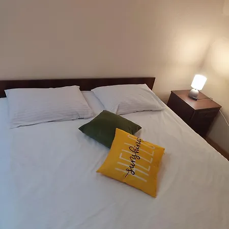 Doba - центр - бограч 2 спальні 5 міс завжди тепла ! * Mukacheve