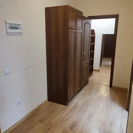Apartment Doba - центр - бограч 2 спальні 5 міс завжди тепла !