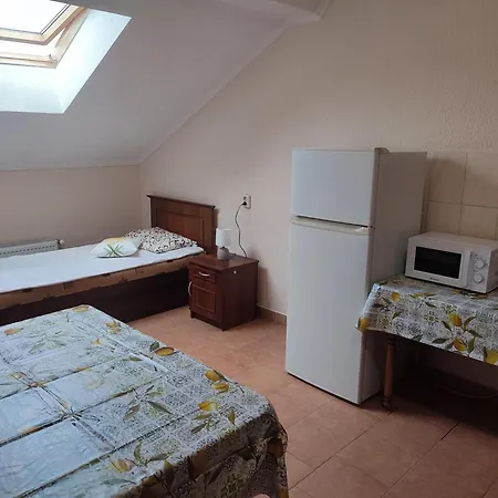 Apartment Doba - центр - бограч 2 спальні 5 міс завжди тепла !