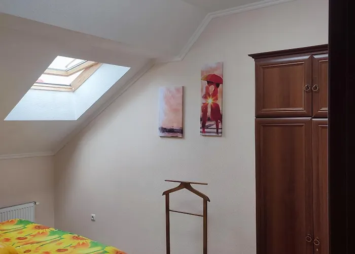 Doba - центр - бограч 2 спальні 5 міс завжди тепла ! Apartman *